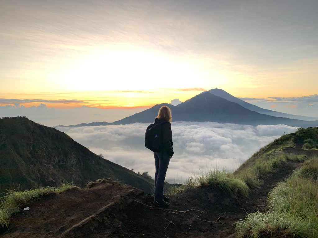 Bali, wschód słońca na Mount Batur